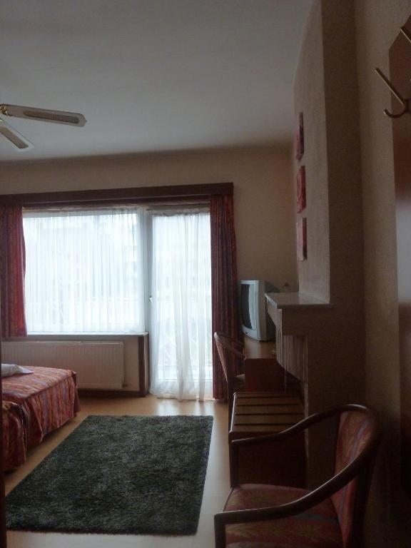 Hotel 'T Hert Genk Habitación foto